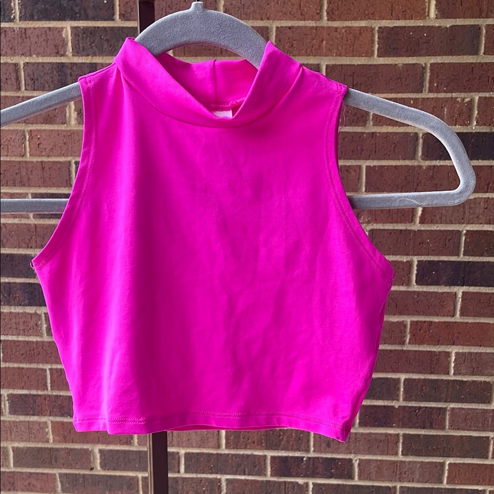 Body Wrappers Pink Sleeveless Crop dance top